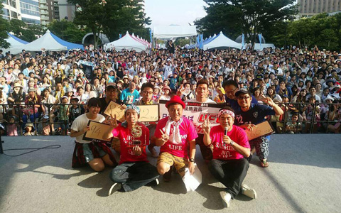 祭りの様子
