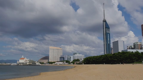 「４Kで撮った夏の雲」